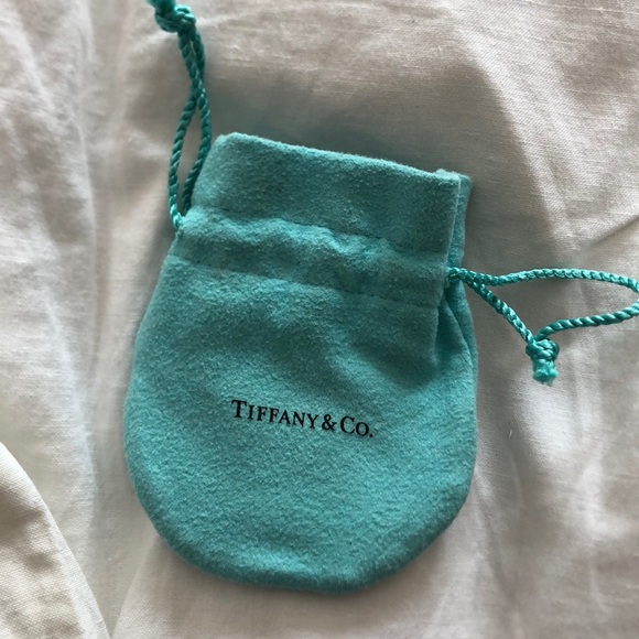 🤍Tiffany and co. Bracelet🤍 - Picture 2 of 4